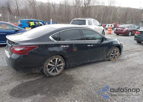 2017 Nissan Altima 2.5 Sr z USA, uszkodzony, nr VIN 1N4AL3AP5HC266896